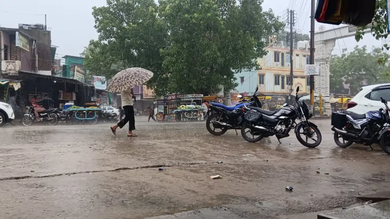 उज्जैनी की आस्था रंग लाई, खेड़ा देवत पूजन के बाद कुकड़ेश्वर में झमाझम बारिश