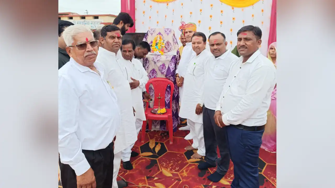 सरवानिया महाराज में नपा अध्यक्ष ने किया ध्वजारोहण, हर्षोल्लास से मनाया 80वां स्वतंत्रता दिवस