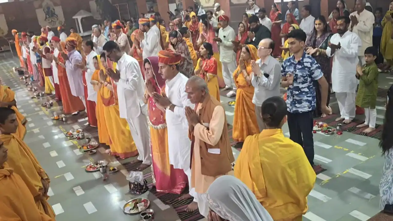 भगवान पशुपतिनाथ मनोकामना अभिषेक के 25वें दिवस 124 अभिषेकार्थियों ने लिया भाग